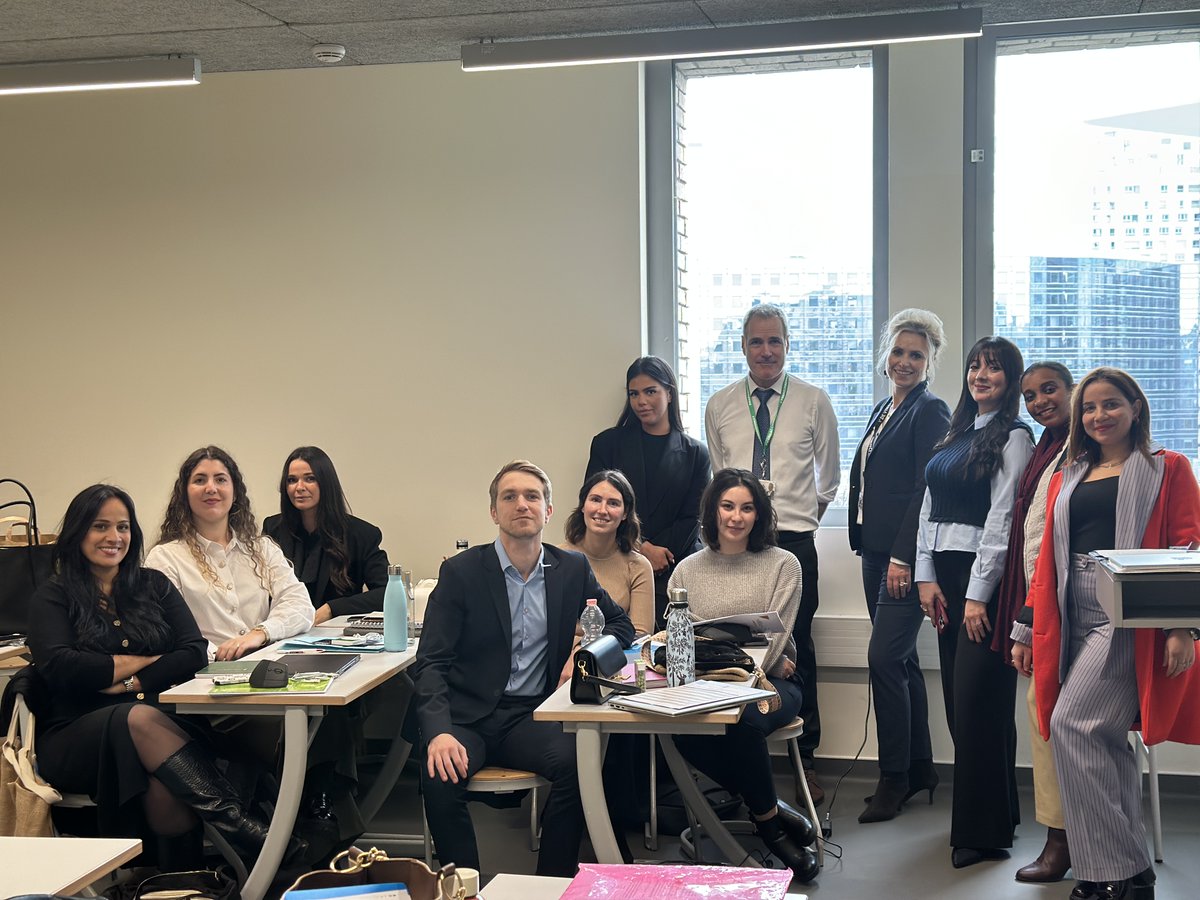 Devinci Executive Education tweet media