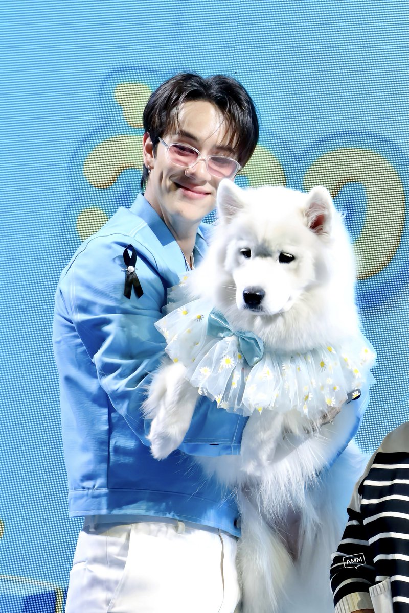 ความน่ารักของวันนี้

WOW 7th HAPPY REGALOS
#รีกาลอสว้าว7ปีXNANON
#mynameisnanon