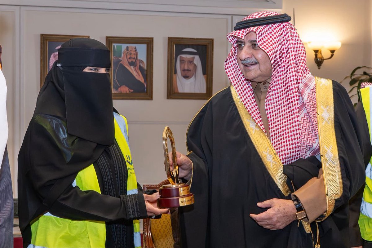 حقق فريق فرحة التطوعي  المركز الثاني في مسار الفرق التطوعية  بجائزة تبوك للعمل التطوعي 
مبارك لنا هذا التميّز… ومبارك لكل يدٍ صنعت البهجة، ولكل قلبٍ حمل رسالة التطوع بصدق وإخلاص.
#اليوم_السعودي_العالمي_للتطوع
 #تبوك 
#العمل_التطوعي
<a href="/TabukVAs/">جمعية تبوك للعمل التطوعي</a> 
<a href="/FarhaTeeam/">فريق فرحه التطوعي</a>