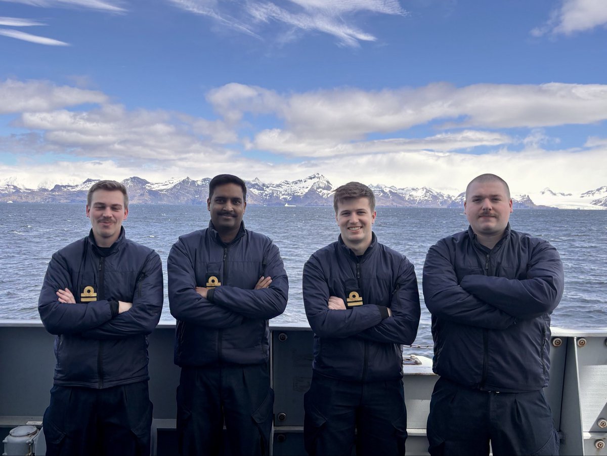 HMS_Forth's tweet image. Huge thanks to our Movember team, who raised over £500 for charity! 🎉

@RoyalNavy @BFSouthAtlantic #Movember