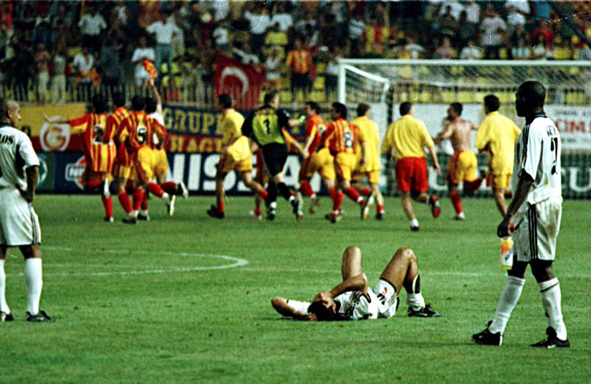 Real Madrid’i yenerek Türk futbol tarihinin en büyük başarısı olan UEFA Süper Kupası’nı kazandığımız Stade Louis II’deyiz.

#ASMvGS #UCL