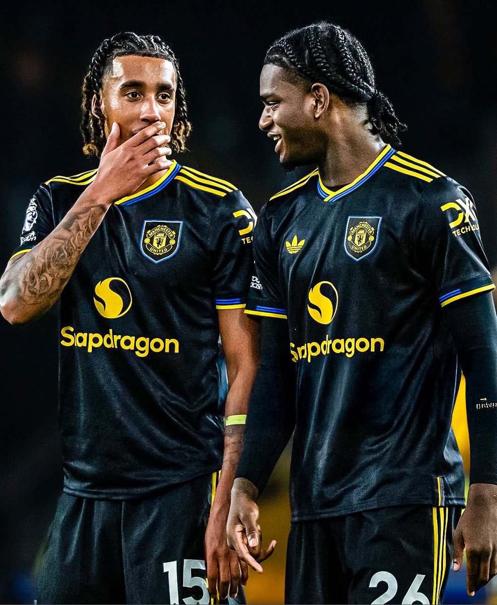 These 2 either side of Lisandro is our BEST defence.