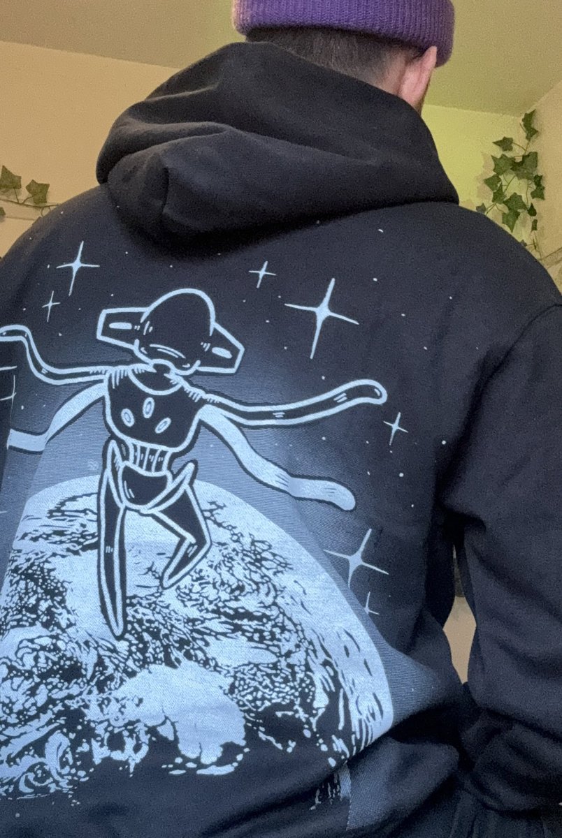 snackyboy's tweet image. Hoodie giveaway time again!! 🧬🌍💫

-Follow + RT + tag a friend to enter
-Open to everywhere 
-Ends 1st Jan 2026 

Winner will be randomly selected and contacted via dm on the above date :) good luck!