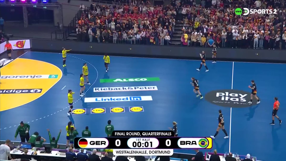 ¡COMENZÓ EL PARTIDO! 🇩🇪🆚🇧🇷

🤾‍♀  Alemania y Brasil se enfrentan por los cuartos de final del Mundial Femenino de Handball 2025.  

#HandballEnDSPORTS | #GERNED2025

¡Se juega por #DIRECTV y #DGO! Suscríbete en directvgo.com
