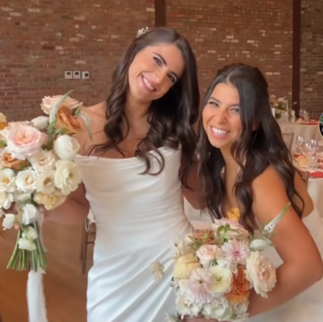 anthonyd46's tweet image. Kellie Nalbandian and her wife Gabby with their bouquets at their wedding on 10/25/25 #survivor #survivor45 #survivor49 @kellienalb
