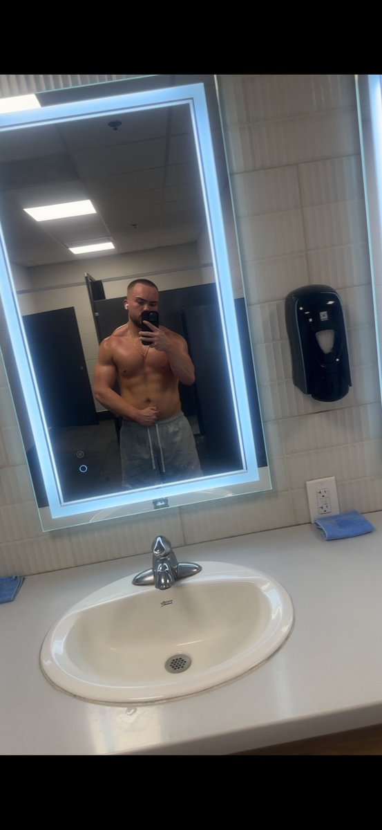 Day one on reta October 2nd
Vs today

Shoutout to Chris

Crazy these pics are 9 weeks apart

<a href="/CJ_Johnson17th/">Wealth Squad Chris</a>