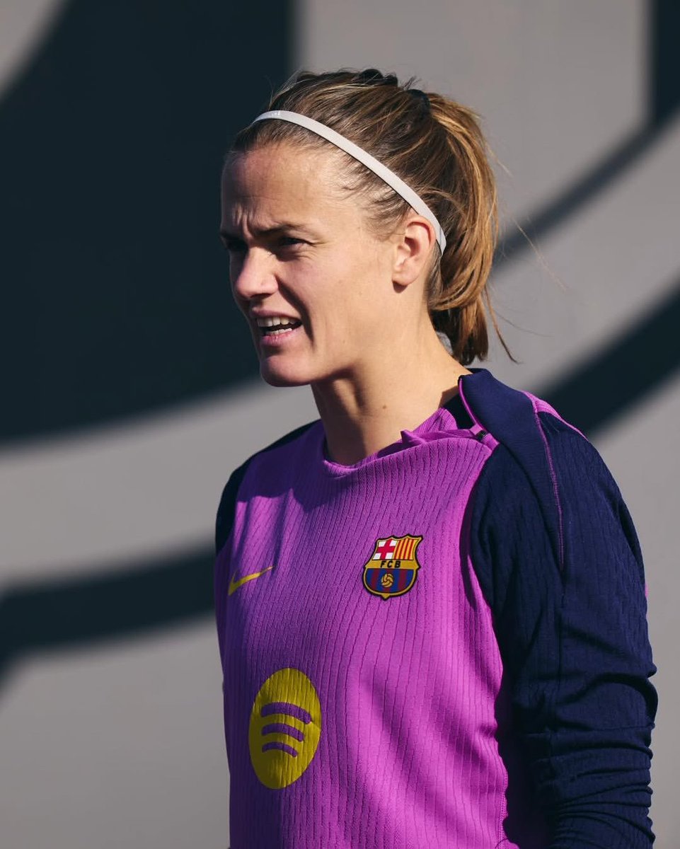 futfembarca's tweet image. 🔜 #BenficaBarça
