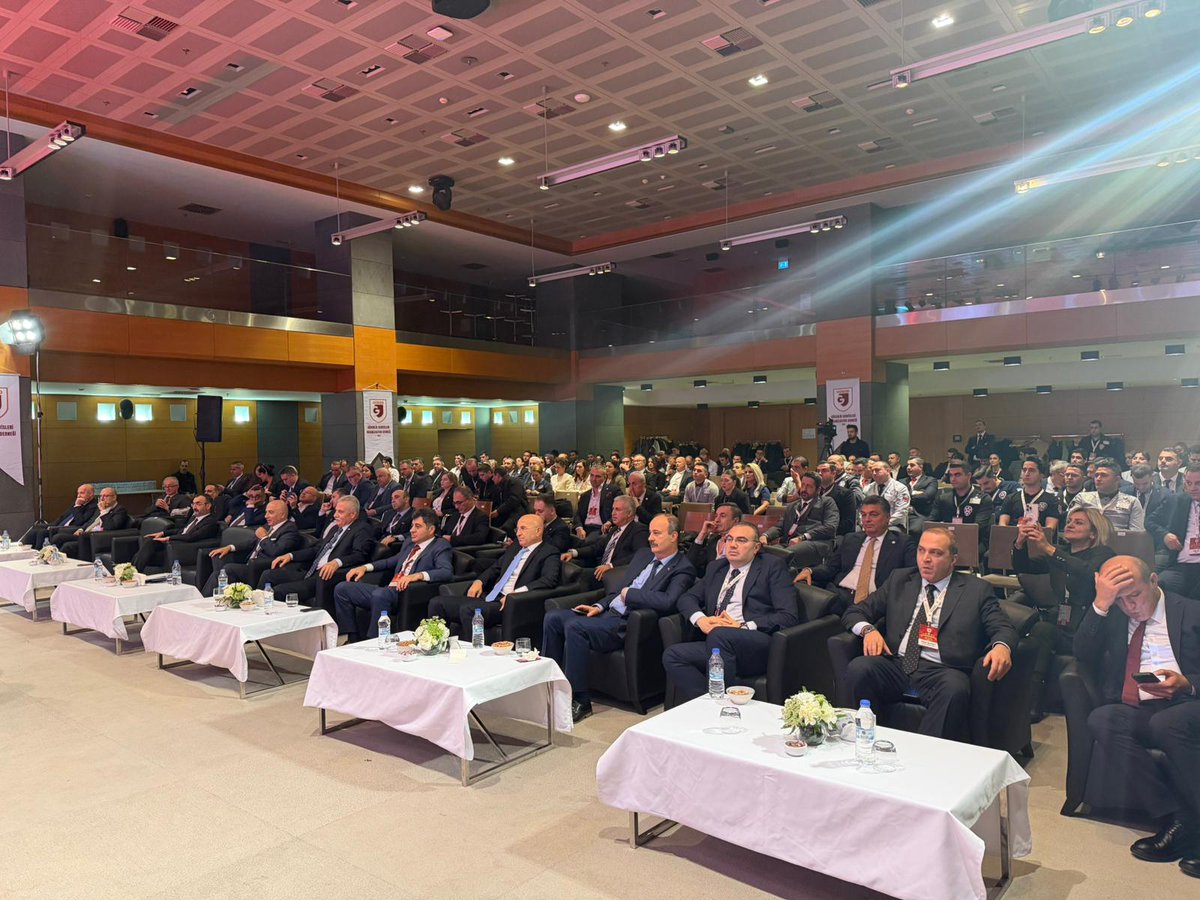 📌 Güvenlik Servisleri Organizasyon Derneği (GÜSOD) tarafından 9 Aralık 2025 tarihinde İstanbul ilinde düzenlenen "Özel Güvenliğin Yıldızları Ödül Töreni"ne Başkanımız Sn. Suat ÇELİK ve  beraberindeki heyet katılım sağlamıştır.

<a href="/TC_icisleri/">T.C. İçişleri Bakanlığı</a>
<a href="/EmniyetGM/">Türk Polis Teşkilatı</a>