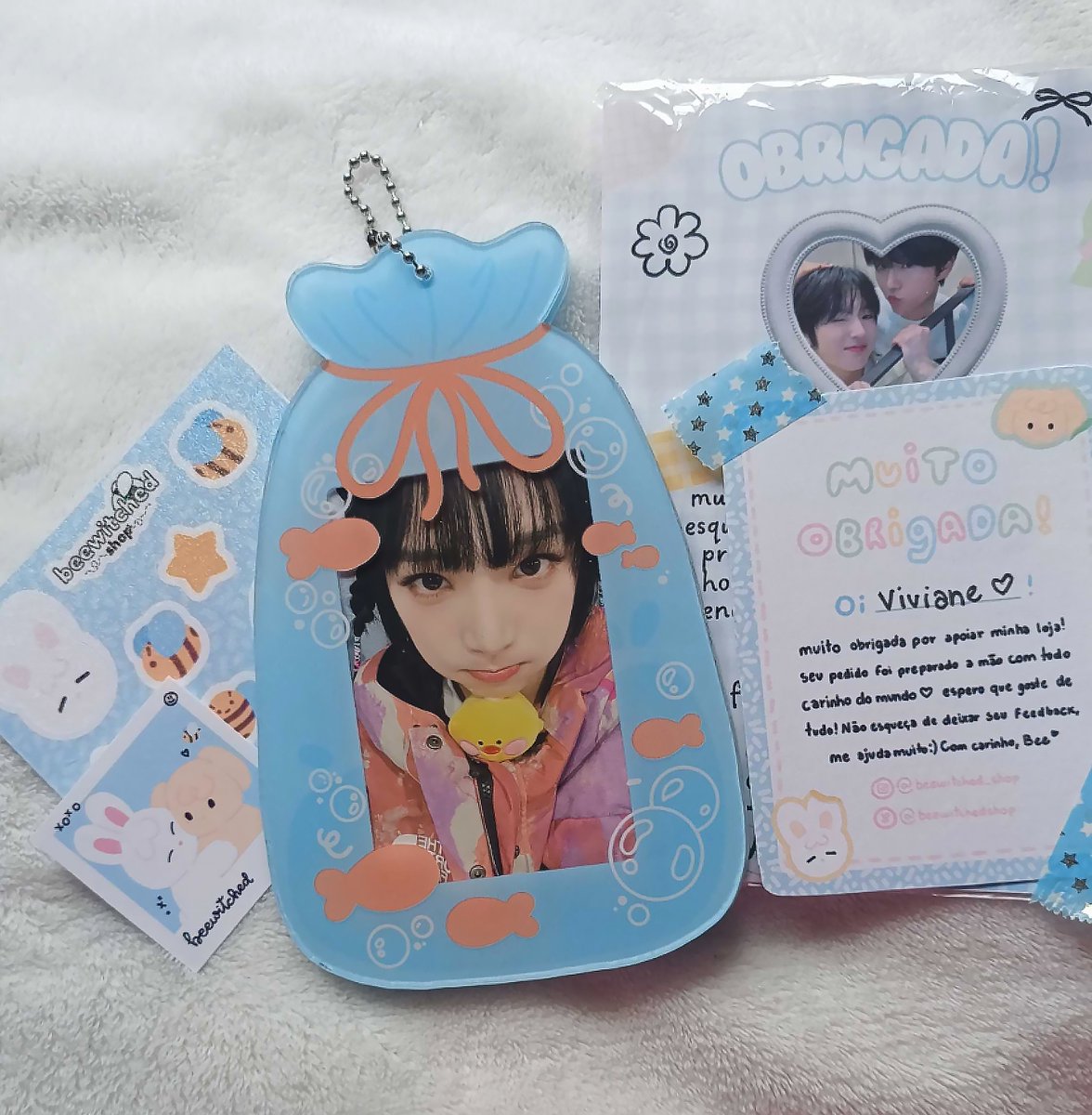 feedback mt positivo pra @beewitchedshop por esse trabalho incrivel e com todo cuidado na hora de embalar. E pro meu amor <a href="/zxcxzcl/">Jissen</a> que me deu esse holder de peixinho que eu to babando faz tempo 🐟🩵