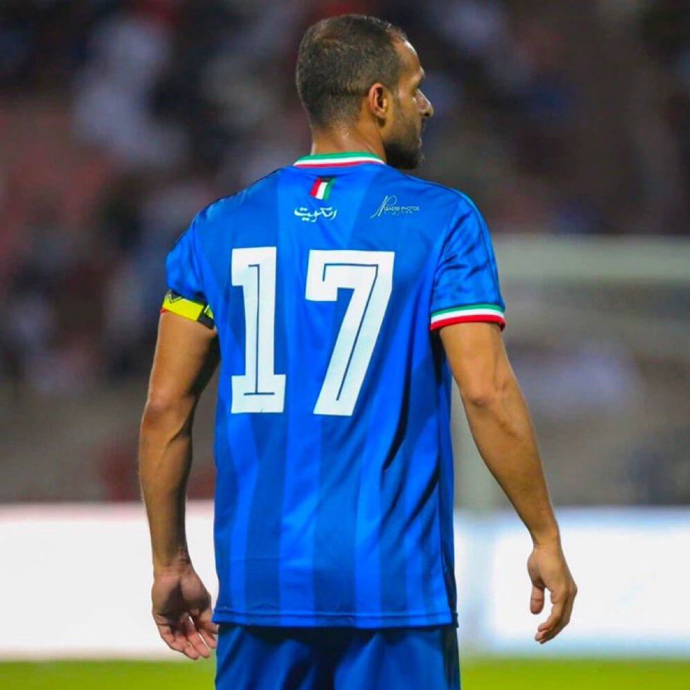 theball965's tweet image. والحاَلُ دونَك مِثلُ أرضٍ قَاحِلَه 
لا المَاءُ يَنبعُ لا السَّحابُ بِمَاطِرِ
#بدر_المطوع 
"معدل اعمار وهمي"