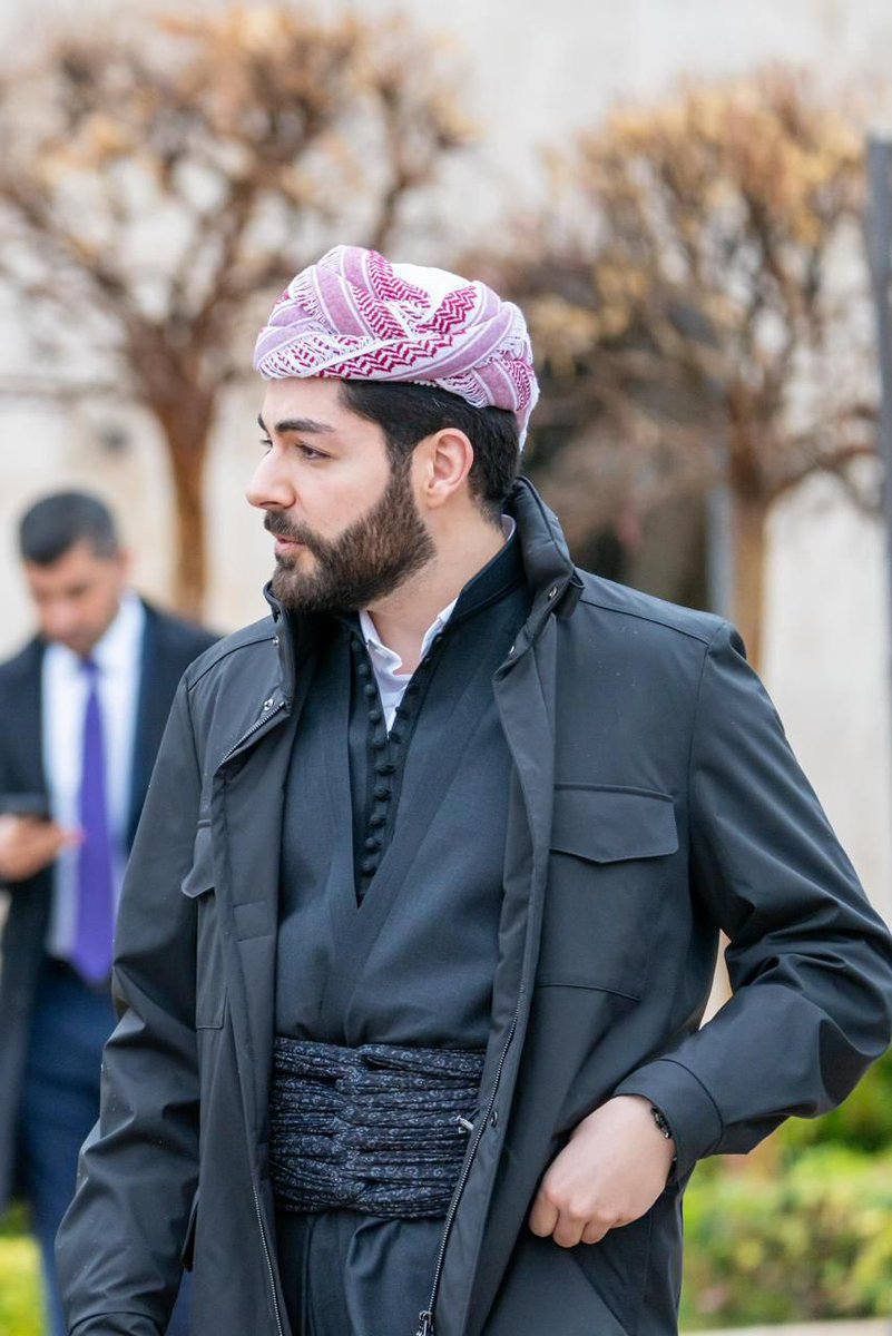 vina87718's tweet photo. ئەمڕۆ 
٨ی ١٢ی ٢٠٢٥ 

بەڕێز ادریس نێچیرڤان بارزانی 
لە بارزان . https://t.co/DMzDNA69GT