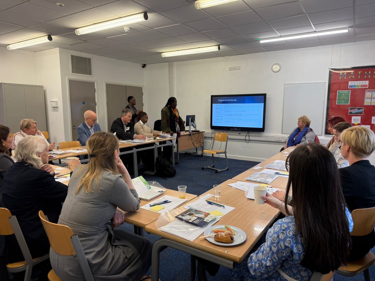 haringeycouncil's tweet image. Fantastic morning at @HaringeyLP with #EU Delegates discussing accountability, #Ofsted &amp;amp; #SEND reform✨ 

Cllr @ZenaBrabazon &amp;amp; senior officers focused on how we help children return successfully into mainstream schooling as well as how we work with them to sustain placements🤝