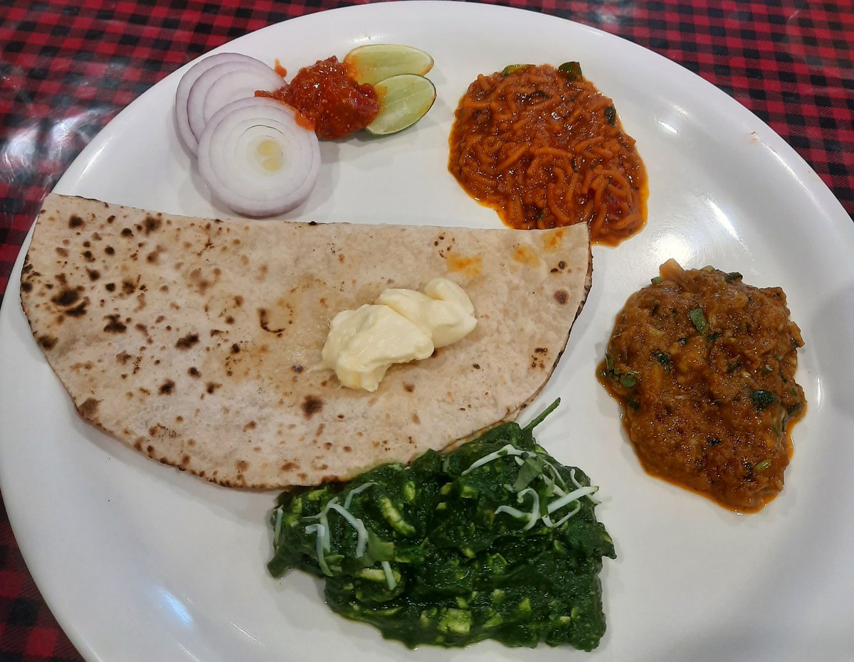 w_karve's tweet image. #food #vegetarian #dwarka 
Enjoyed Delicious Lunch this afternoon at Charmi Restaurant Dwarka - the tastiest meal of our Gujarat Tour so far - some pictures of the food, the foodie and a selfie with friends who served the food.
Sev Tamatar + Baingan Bharta + Palak Paneer + Phulka