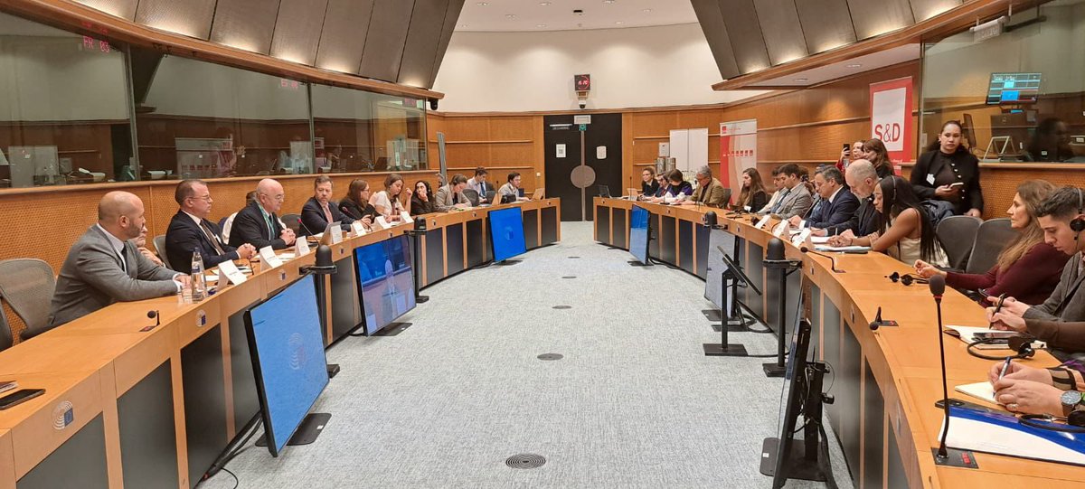 Emil Boc tweet media