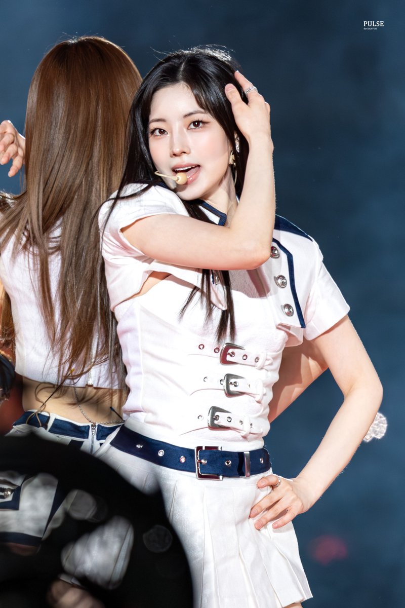 251207

#다현 #DAHYUN 
#트와이스 #TWICE