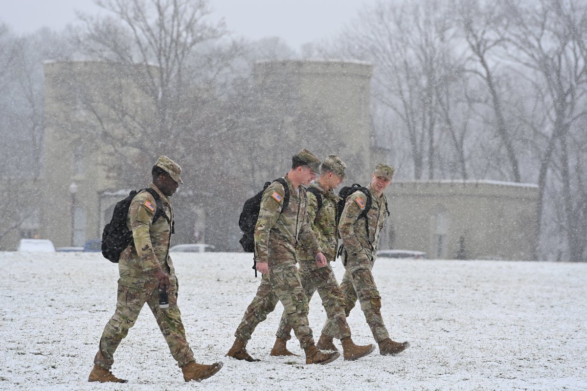 Post, but make it winter. ❄️

#VMIpost #CadetLife #WinterAtVMI