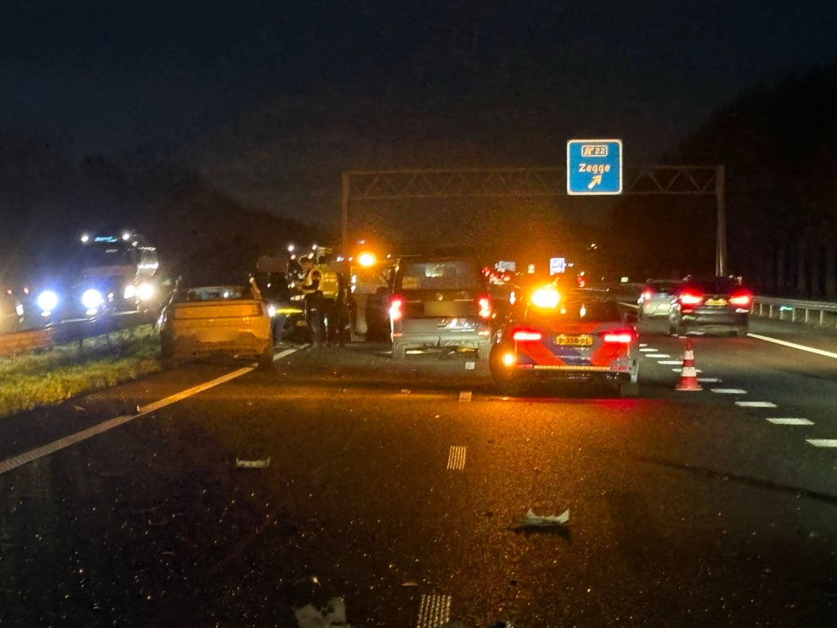 Meerdere voertuigen botsen op A58 bij afslag Zegge