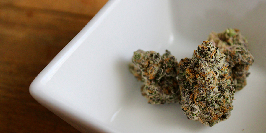 Cannabis and Fatty Liver Disease
Carefully explore if CBD or low-dose THC can safely help with anxiety, sleep, or appetite in fatty liver disease — evidence-based risks, drug interactions, safe dosing, lab monitoring, and what studies actually show
cannawayz.com/blog/health-st…