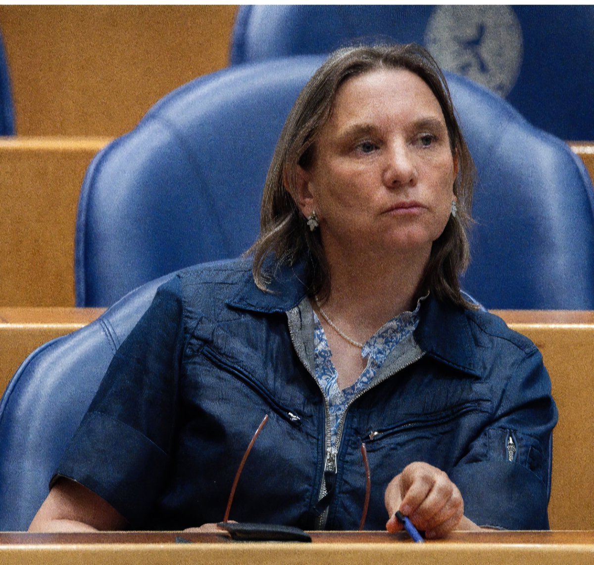 Nee @LauraBromet geen #ketikoti feest in #NEDERLAND 
Ga het vieren in #Suriname samen met <a href="/SylvanaBIJ1/">Sylvana Simons</a> 
@debat <a href="/gl_pvda/">Progessief Nederland</a>