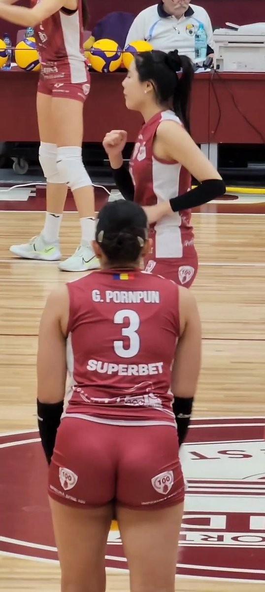 ใครใครก็ดูวอลเลย์บอล🏐 tweet media