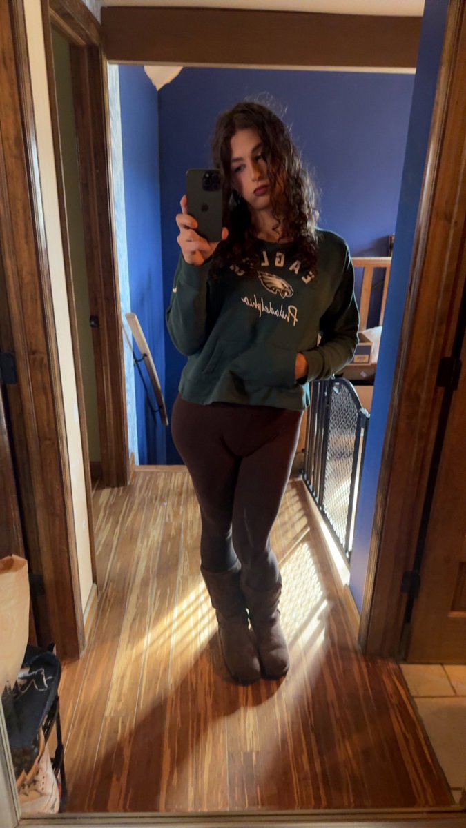 victorianobreg's tweet photo. Sad my eagles lost last night https://t.co/0NQP7i6O3M