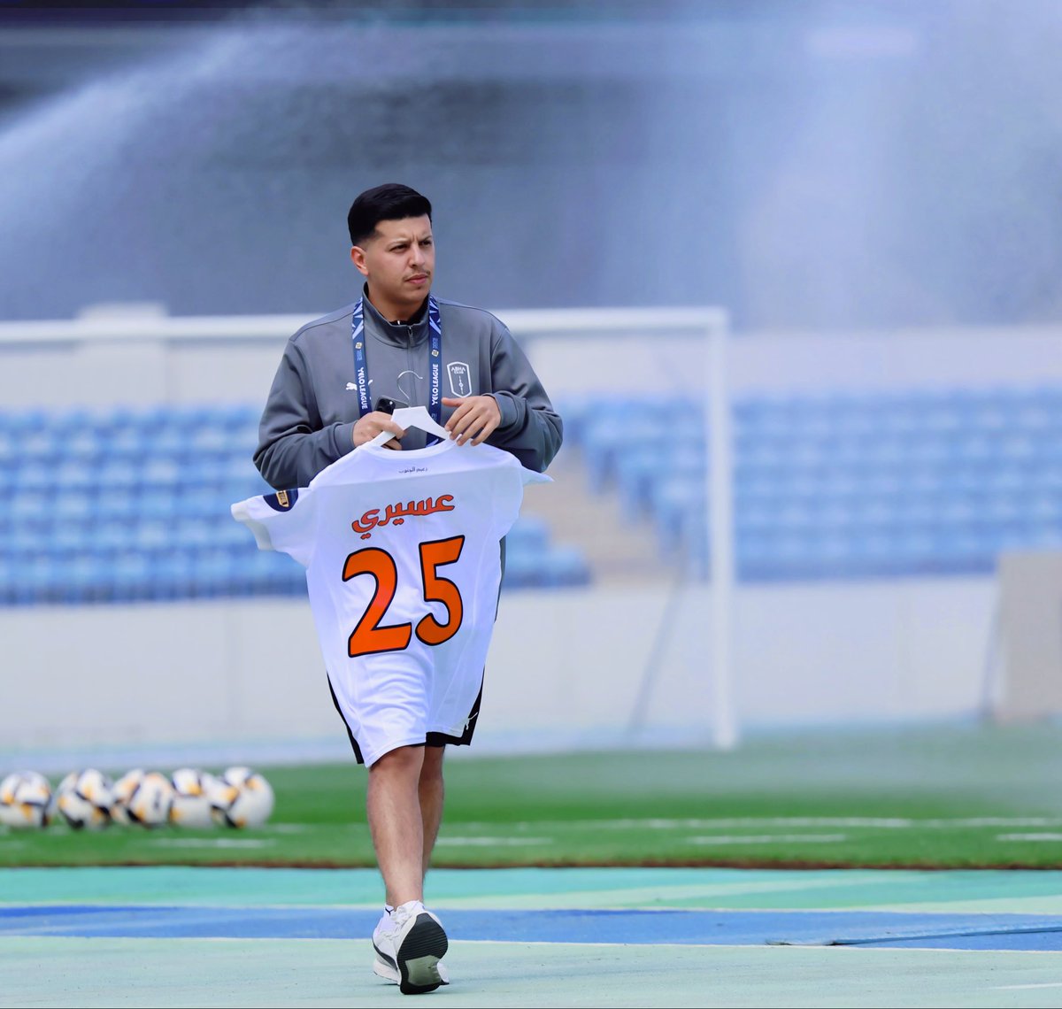 إلى أهالي منطقة #عسير عامة
ناديكم يتصدر #دوري_يلو في نسخته "الأقوى"
والمنافسة شرسه وليست سهله على الجميع
دعمكم بالحضور والمؤازرة مهم ونفخر به
الحضور مجاني والمحالة في إنتظاركم
يوم الجمعة 12/12 مباراتنا ضد المنافس
سنسعد برؤيتكم يا #عزوة_أبها 💙🤍❤️
#أبها_العلا | #دوري_يلو