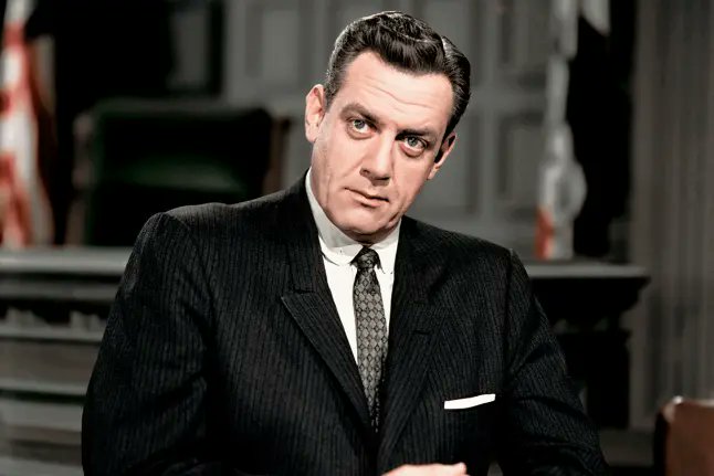 DADiClementi's tweet image. As many times as I've seen #PhenixCity this is the first time I've ever heard how often the Perry Mason strains are in it, from Park Avenue Beat. #TCMParty #Noirvember #DecemBurr
