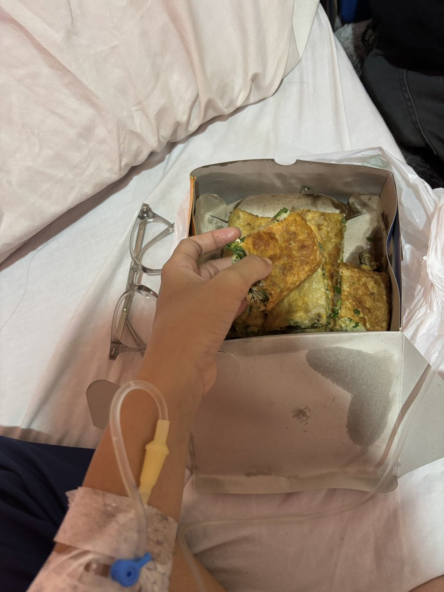 WaintWina's tweet photo. Akhirnya bisa ngerain makanan selain bubur yg gak ada rasanya itu 🥹😁 https://t.co/GsGHFJMyPV