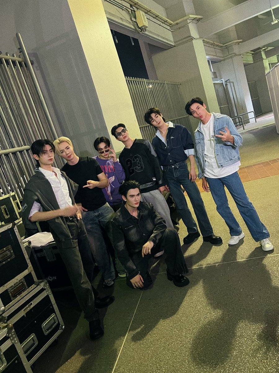 แล้ว ใครจะเอาชีลง จัวหวะนี้ลิฟก็เอาชีไม่ลงอะ 🤧

BBAS OPENING SEAGAMES 33

#ซีเกมส์ครั้งที่33 
#SEAGAMES2025
#SAWASDEESEAGAMES2025