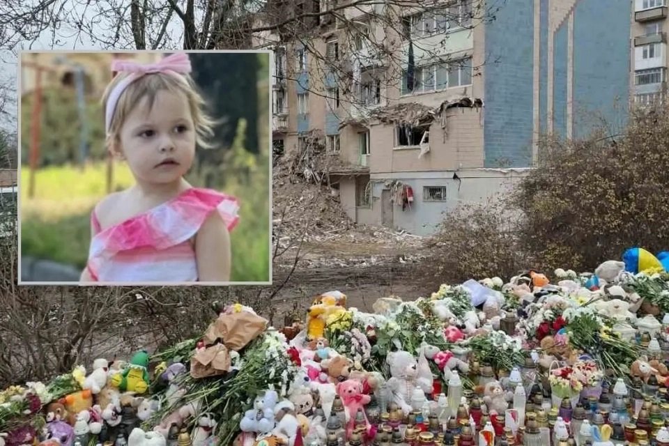 Three weeks after the russian attack on Ternopil, rescuers found the body of 4yo Sofiyka, murdered along with seven other children and 30 adults. 

At the same time, Ukraine is under immense pressure to capitulate.

Two different universes.

Source: 20 khvylyn media.