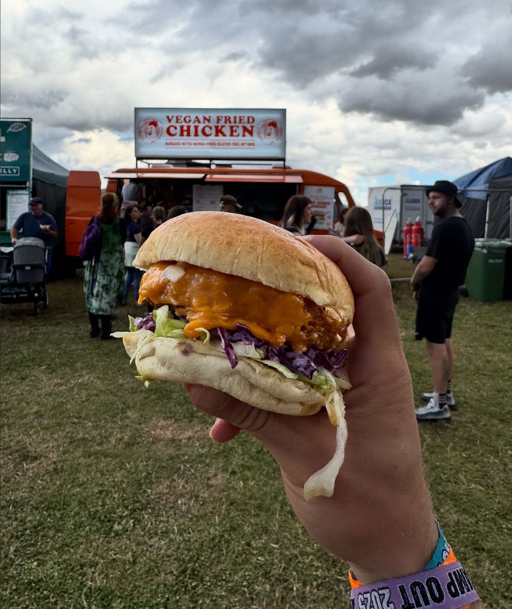 Vegan Fried Chicken. Three words you never thought you'd see together. 🤯