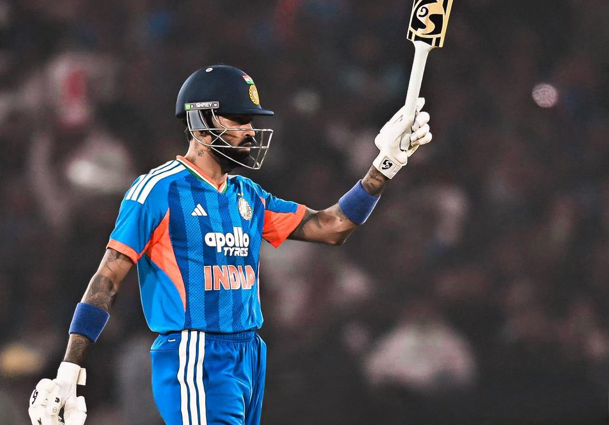 iPriyanshThakur's tweet photo. An original Proper T20Is allrounder and the best in the business, Hardik Pandya. An example of pure mass , self confident, swage, Aura. 💪💪

No Surya Kumar Yadav, No Shubman Gill, No Abhishek Sharma. He's the real Gangster 💪
#indvssa1stt20 https://t.co/4HkXis2ofu