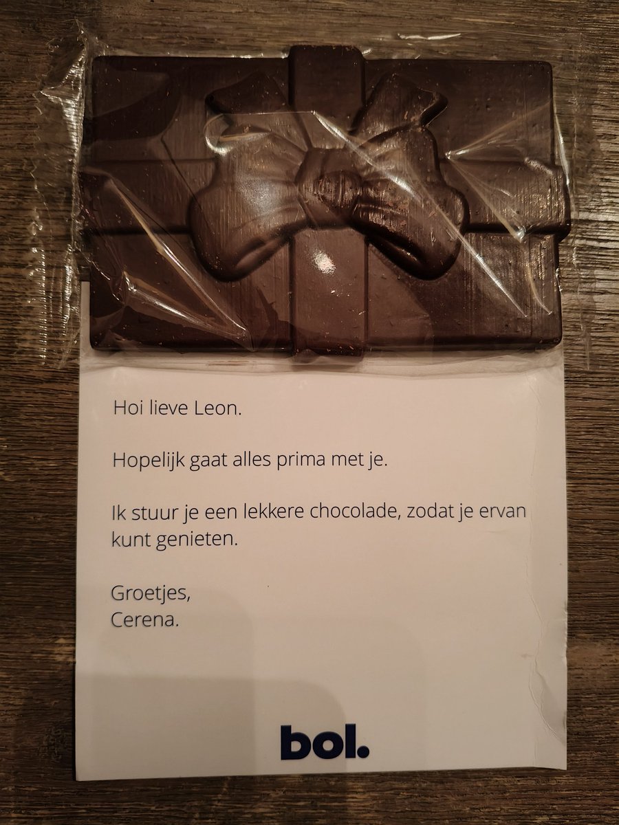 Beste <a href="/bol_com/">bol</a>. Ik heb geen idee waarom, maar het wordt gewaardeerd. Zeer attent.