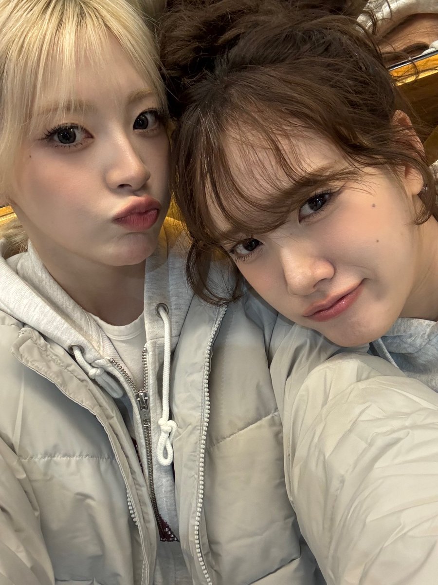 for seeun ᰔ ia tweet media