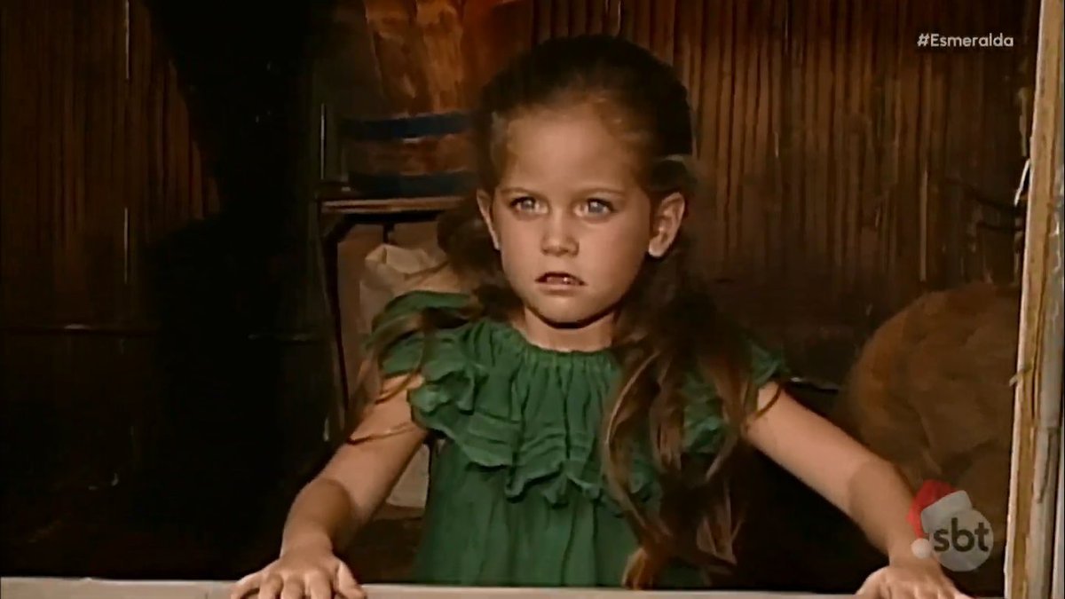 diariodenovelas's tweet photo. A Esmeralda quando criança. 
#Esmeralda 
#Esmeralda021 https://t.co/jWF6RI6hhH