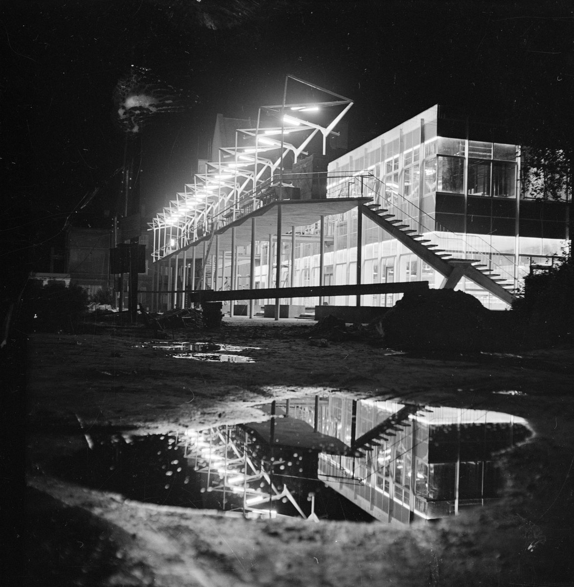 backintheprl's tweet photo. pawilon rozrywkowy „alga” w sopocie (1960) https://t.co/yXOWUP7sjY