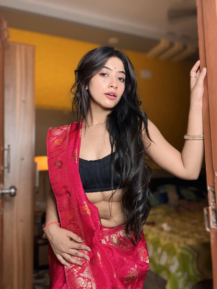 Actress And Model tweet media