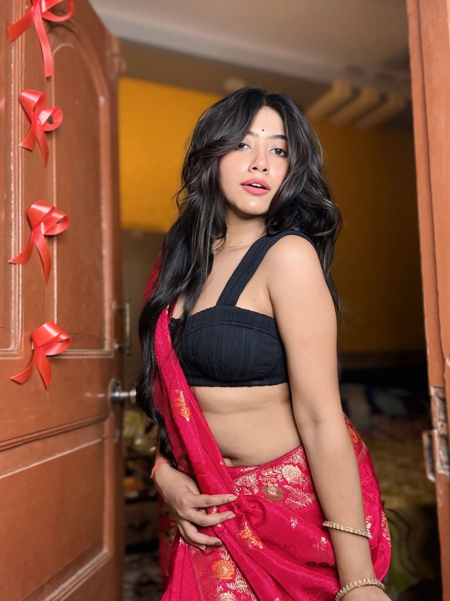 Actress And Model tweet media