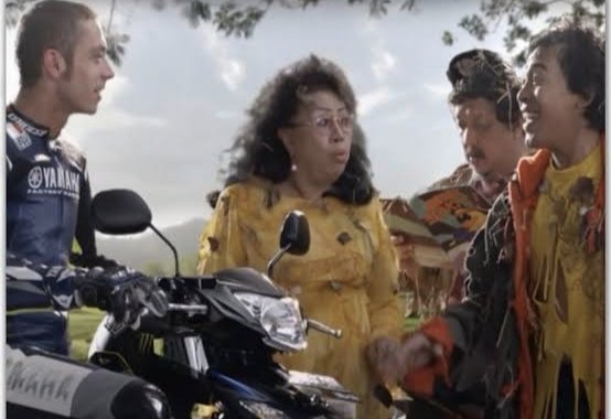 usertidakvalid's tweet image. Dulu dia juga suka kebut2an sama temen nya si Rosi sampe orang sekampung marah-marah.

Nih korban nya