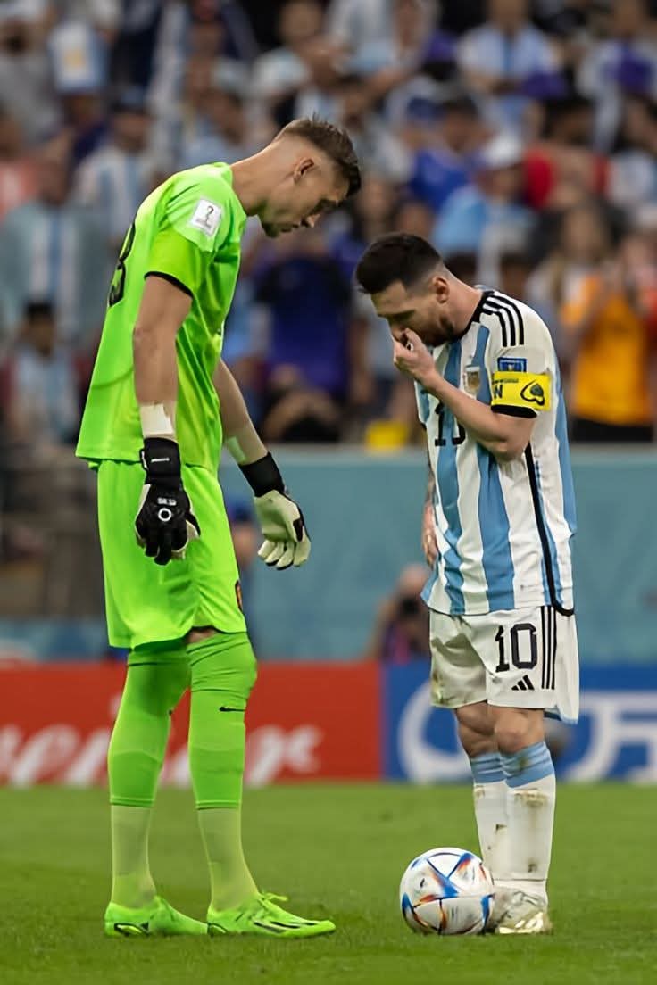 #terugnaar 🗓 09-12-2022. Kwartfinale WK.

🇳🇱 Andries Noppert 🆚️ Lionel Messi 🇦🇷

Vandaag precies 3 jaar geleden. Van reserve doelman bij Dordrecht in de Eerste Divisie naar basisspeler op een WK waar hij het goed deed.