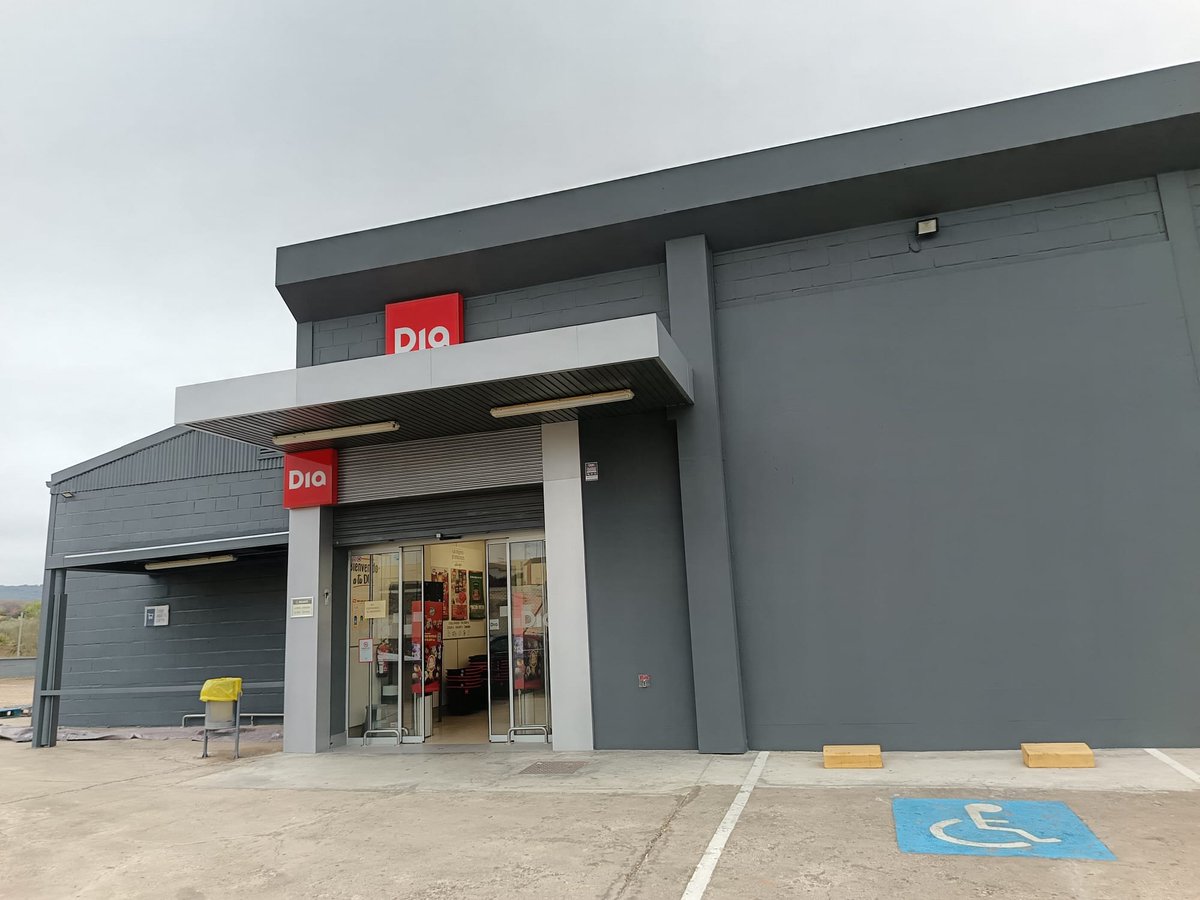 PinturaslosanSC's tweet photo. Nuevo proyecto terminado ➜ pintura de fachadas en tres supermercados DIA en Sevilla (Villaverde del Río, La Algaba y Hornachuelos).
Imagen renovada y acabado corporativo.
📞 672 397 077
#tupintordeconfianza #Pintura #Sevilla https://t.co/a0SN5x5Lgz https://t.co/maiQwnmPWU