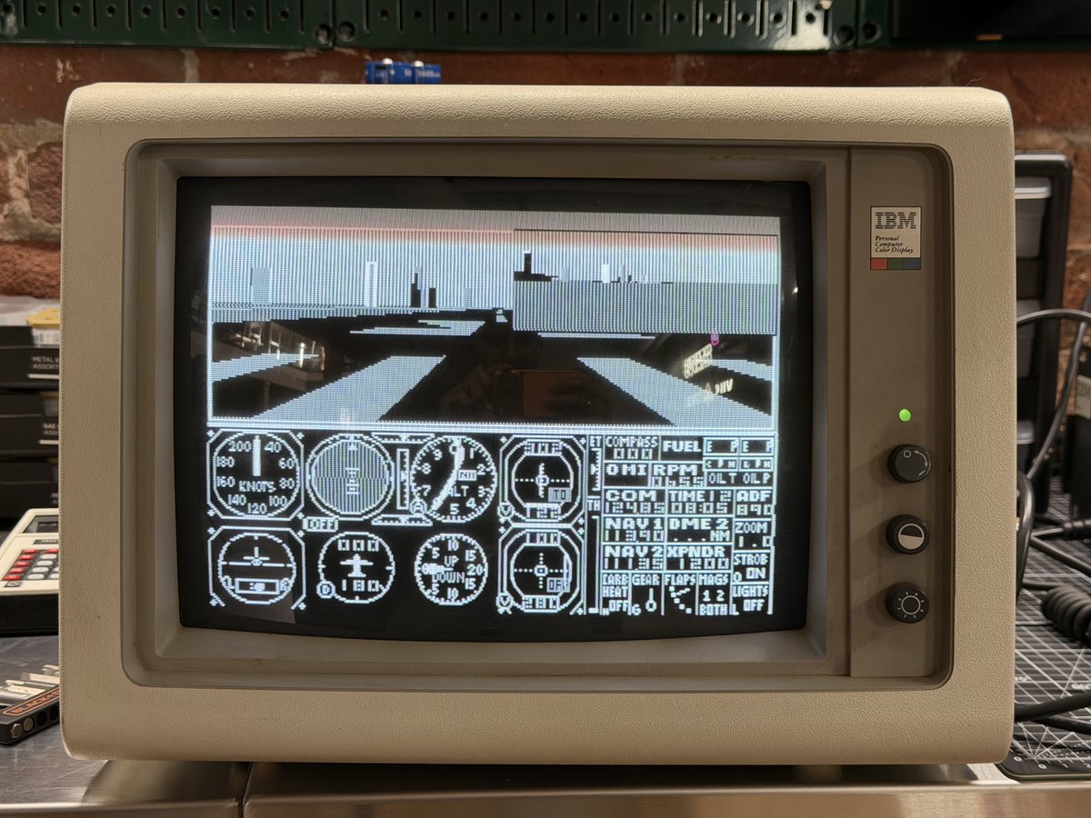 hassaanrza's tweet image. This weekend at the @tavus computer repair shop:
IBM 5150 (1981) is fixed and running MS Flight Simulator