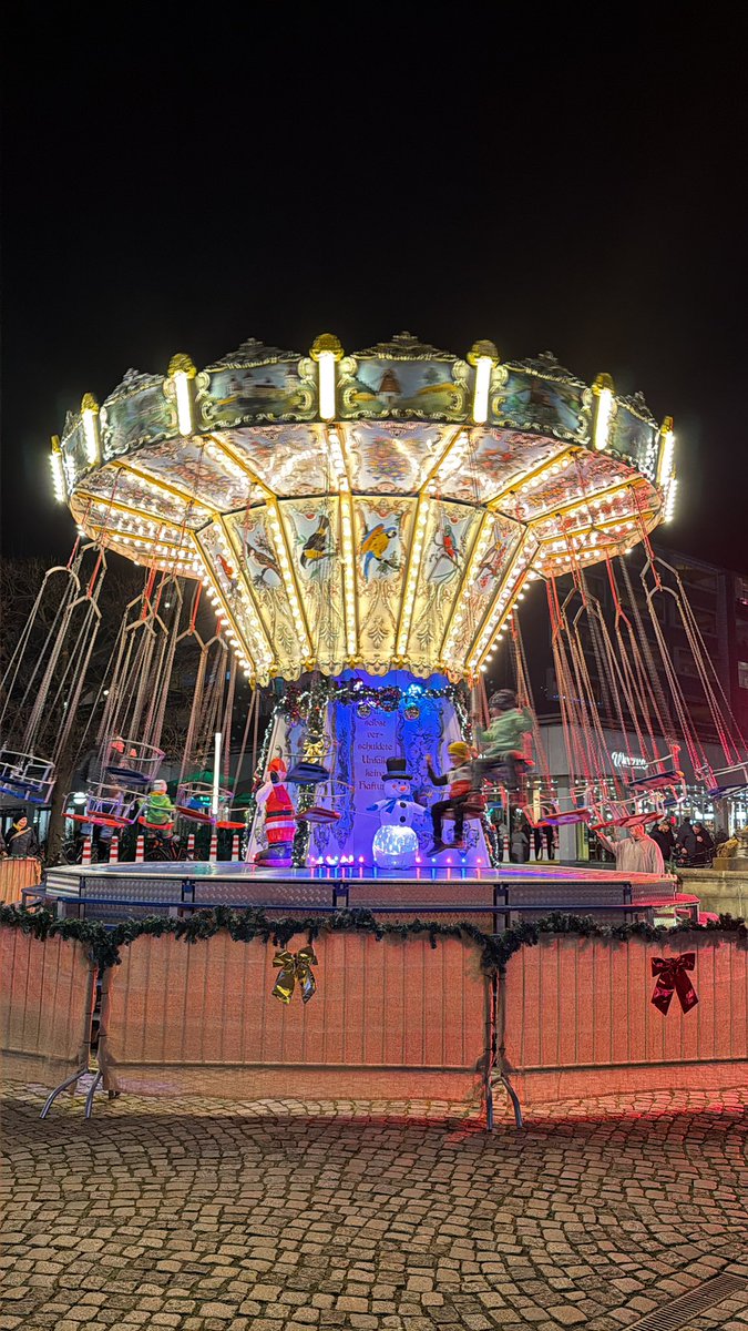 Halb acht am Kettenkarussell