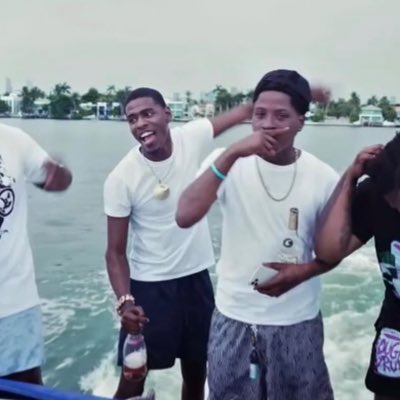 ValyncNotYaType's tweet image. #NewProfilePic