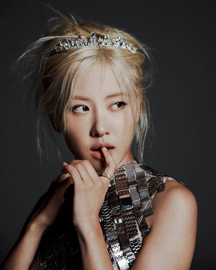 ROSÉ makes history as the First K-pop Artist to reach the Top 10 on Billboard’s Year-End Hot 100 chart.