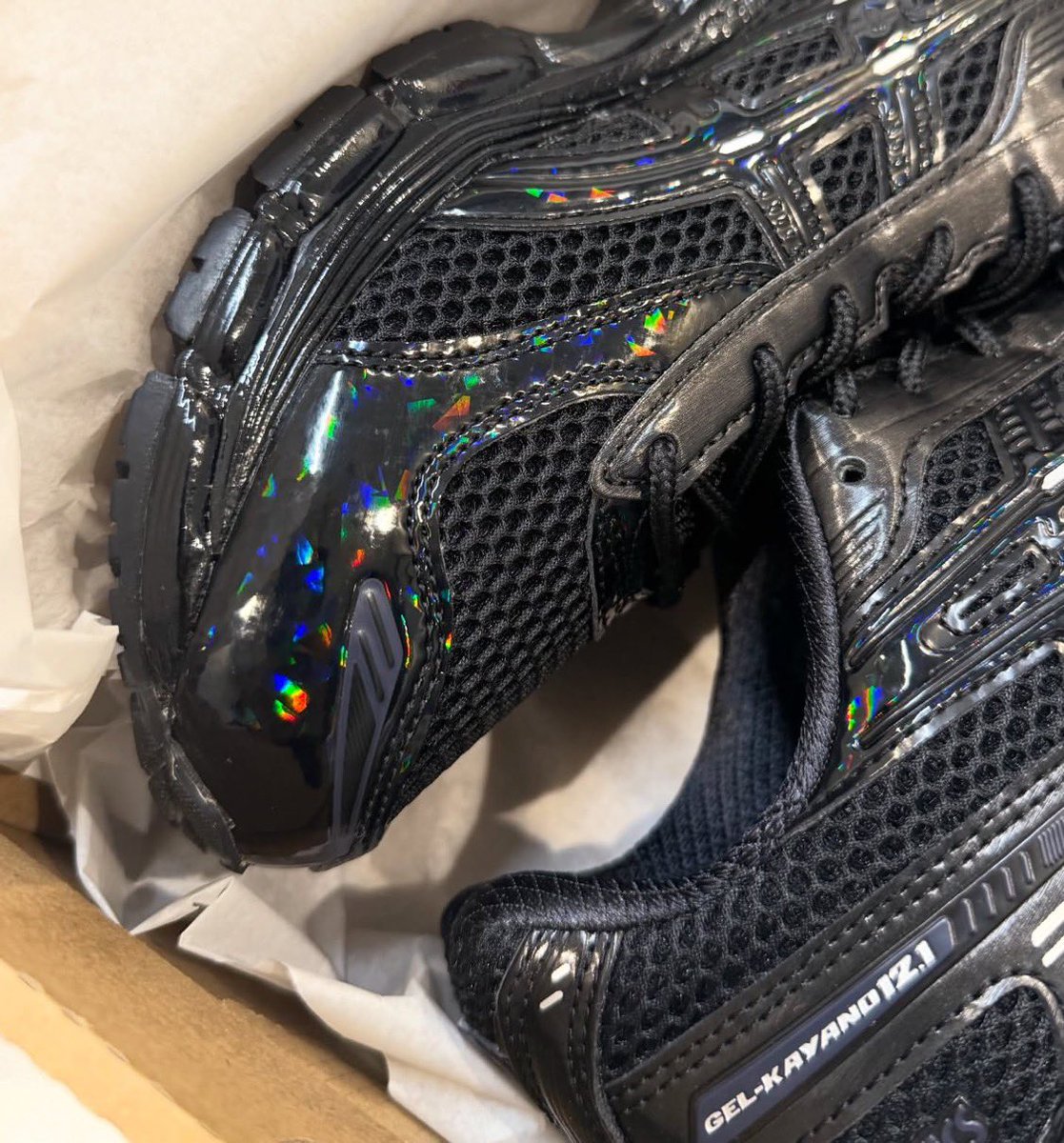 Asics x atmos Gel-Kayano 12.1 “RADEN”が国内1月より発売予定。伝統