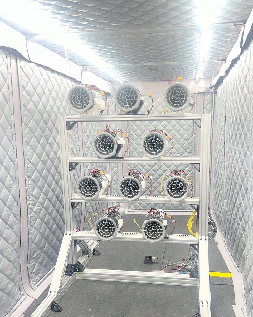 toneoutdoors's tweet image. Step inside one of our test chambers.   

Our leaf blowers run for hours in here, then head out into real world testing. This way, we can catch failures before you ever do and deliver a tool you can trust every single day. 

 #Tone #T1 #QuietPower