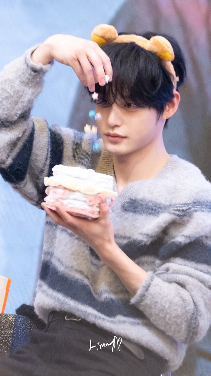 2025.12.07 FANME🇹🇼 🐈‍⬛🫧💘⋆˙⟡♡ #김지웅 #KIMJIWOONG