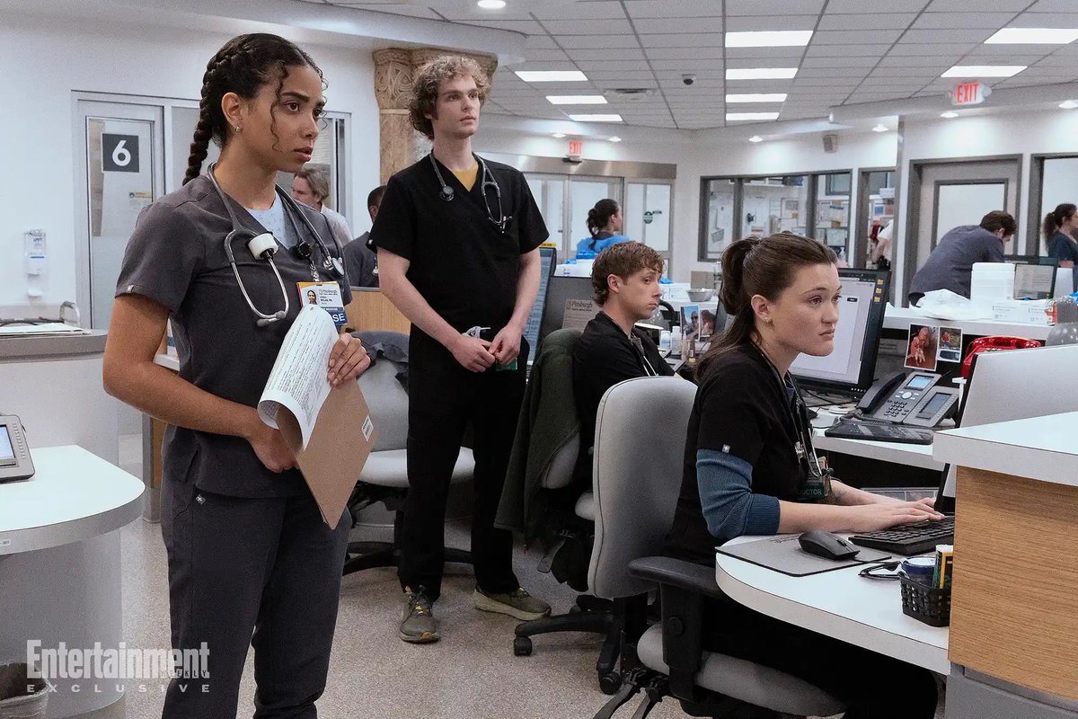 FilmUpdates's tweet photo. Entertainment Weekly has released a new look at ‘THE PITT’ Season 2.

Premiering January 8, 2026 on HBO Max.

(Source: https://t.co/cgN9Kx2lAv) https://t.co/Evycnc4ae2