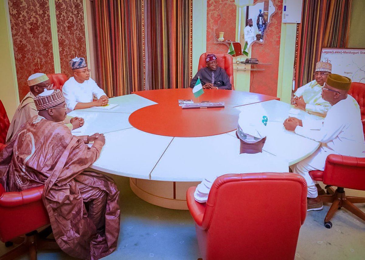 President <a href="/officialABAT/">Bola Ahmed Tinubu</a> received in audience Governor of Sokoto <a href="/Ahmedaliyuskt/">Ahmad Aliyu Sokoto</a>, Governor of Ondo <a href="/LuckyAiyedatiwa/">Lucky Orimisan Aiyedatiwa</a>, Governor of Jigawa <a href="/uanamadi/">Umar Namadi</a>, Governor of Kebbi Dr <a href="/NasiridrisKG/">Dr. Nasir Idris</a>, Governor of Kogi <a href="/OfficialOAU/">Alhaji Ahmed Usman Ododo</a> and Governor of Edo <a href="/m_akpakomiza/">Senator Monday Okpebholo</a> at State House, Abuja. 
8th